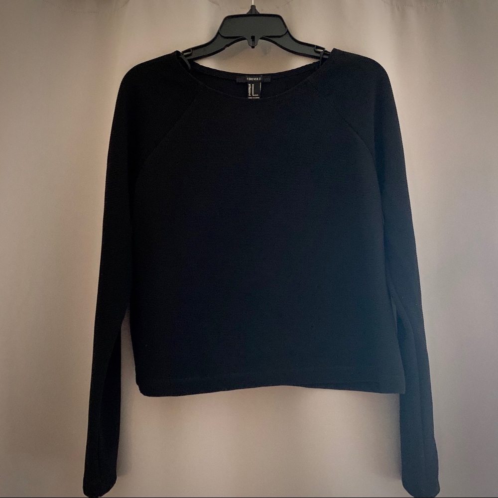 Black Long-sleeved Top